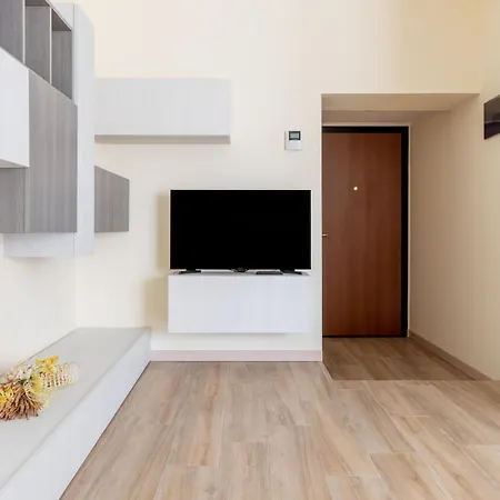 Casa Mia By Design Apartment Colico