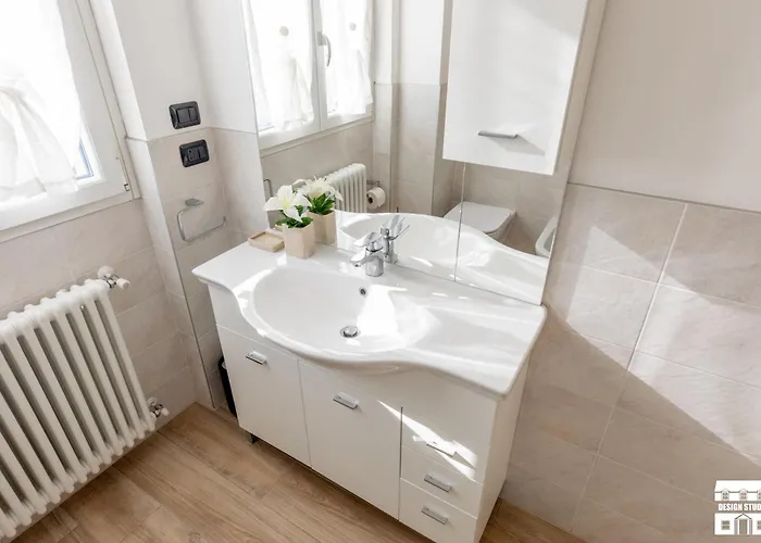 Casa Mia By Design * Colico