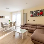 Casa Mia By Design * Colico